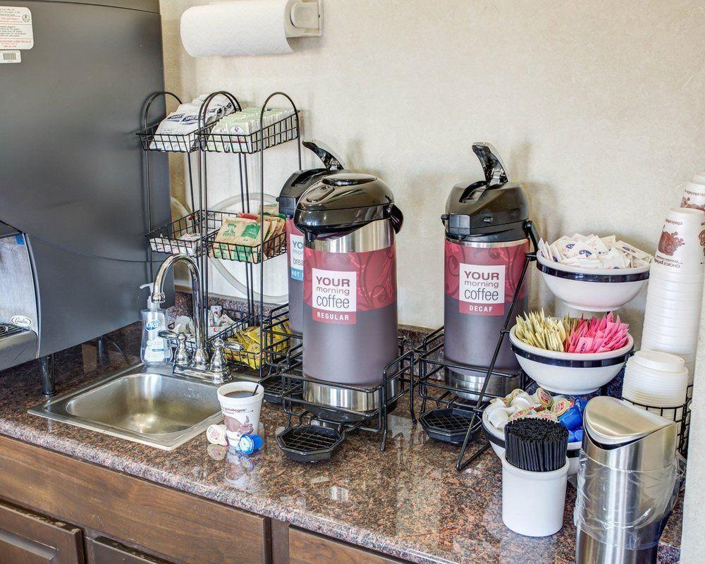 Comfort & Hotel Greeley