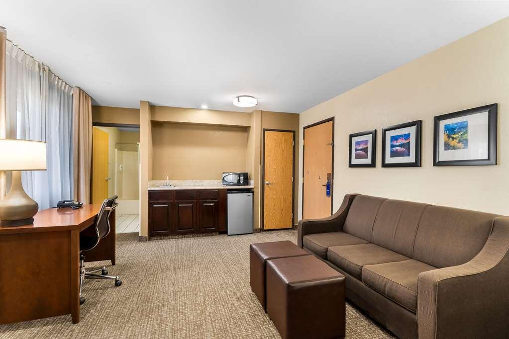 Comfort & 2* Greeley
